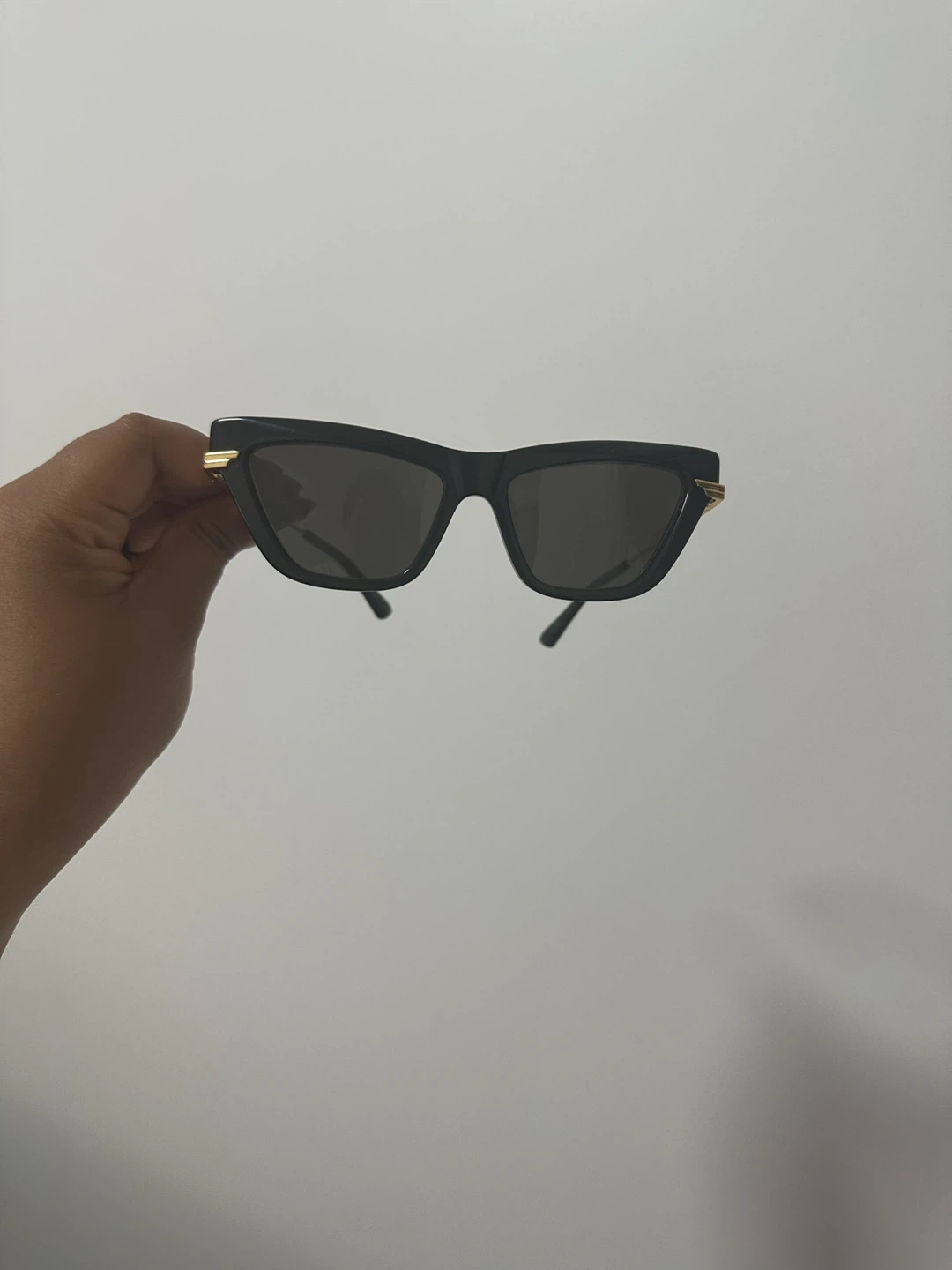 Bottega Veneta Black Cat-Eye Sunglasses - photo 4