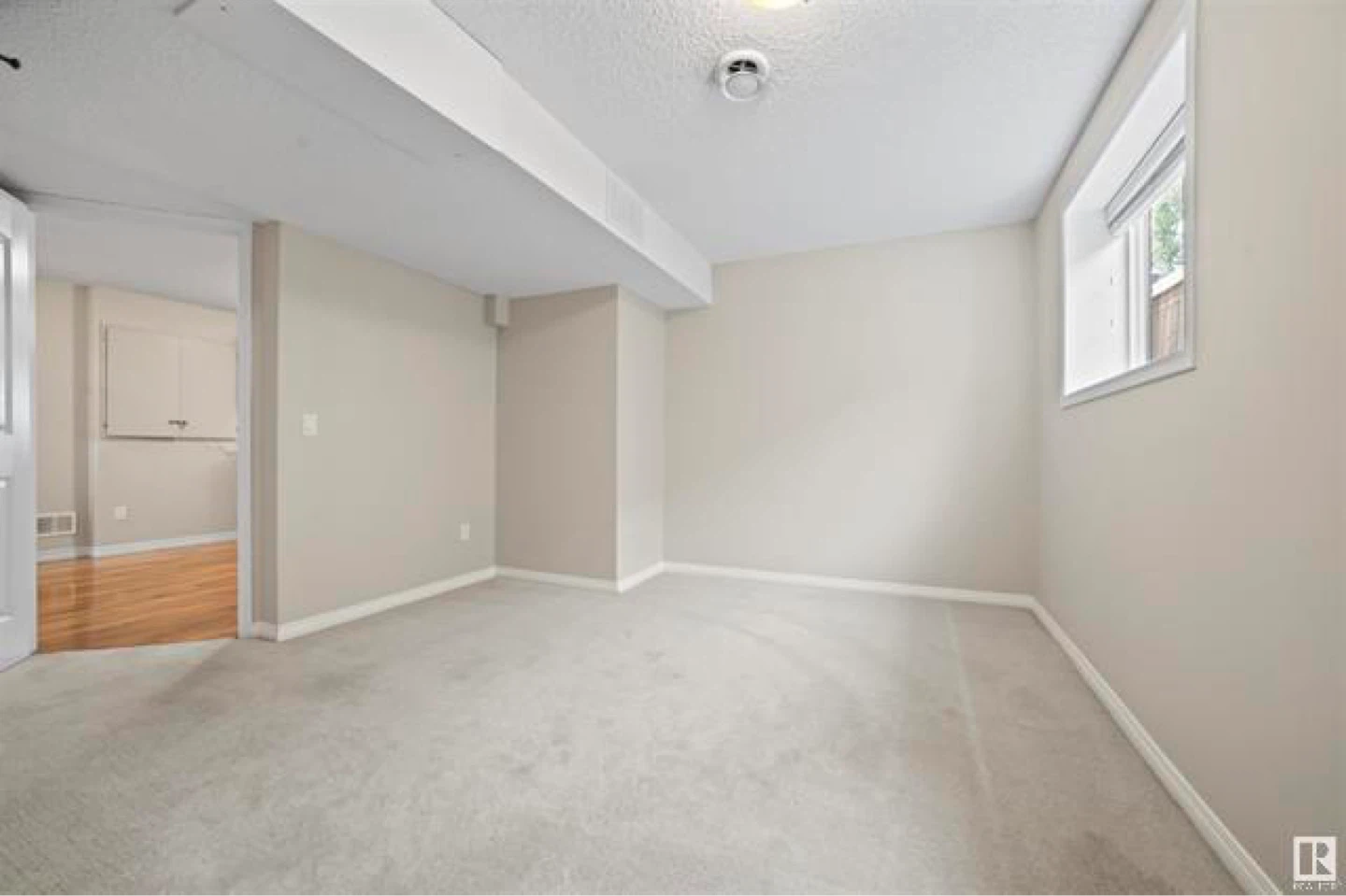 House for rent - photo 2