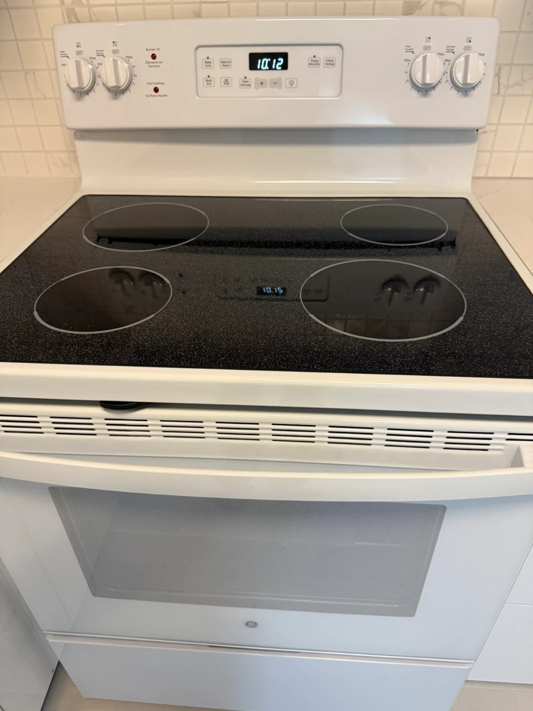 GE 30-inch Electric Smoothtop Range with Self Cleaning