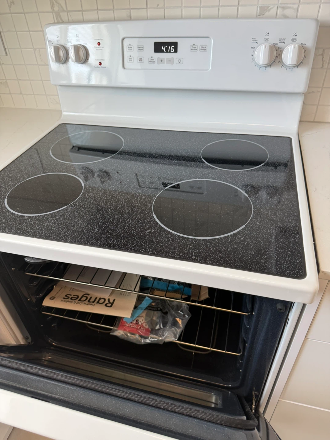 GE 30-inch Electric Smoothtop Range with Self Cleaning - photo 5