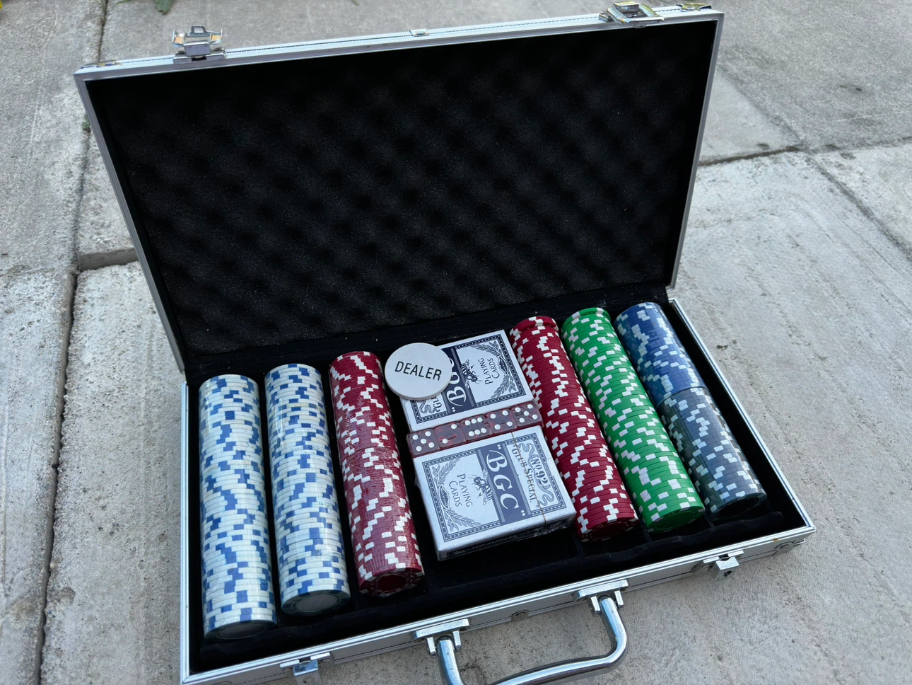 Poker Chip Set with Case