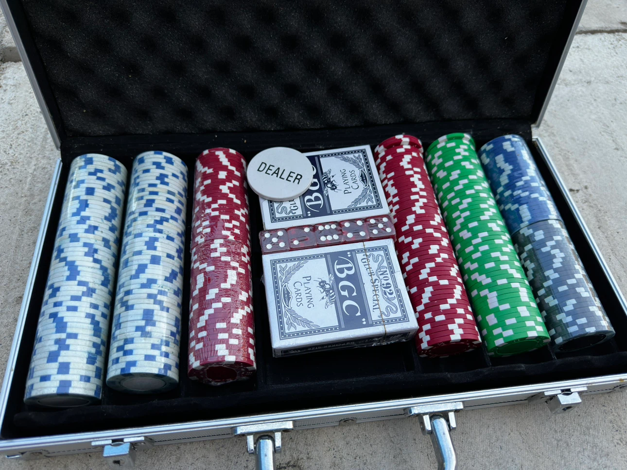 Poker Chip Set with Case - photo 3