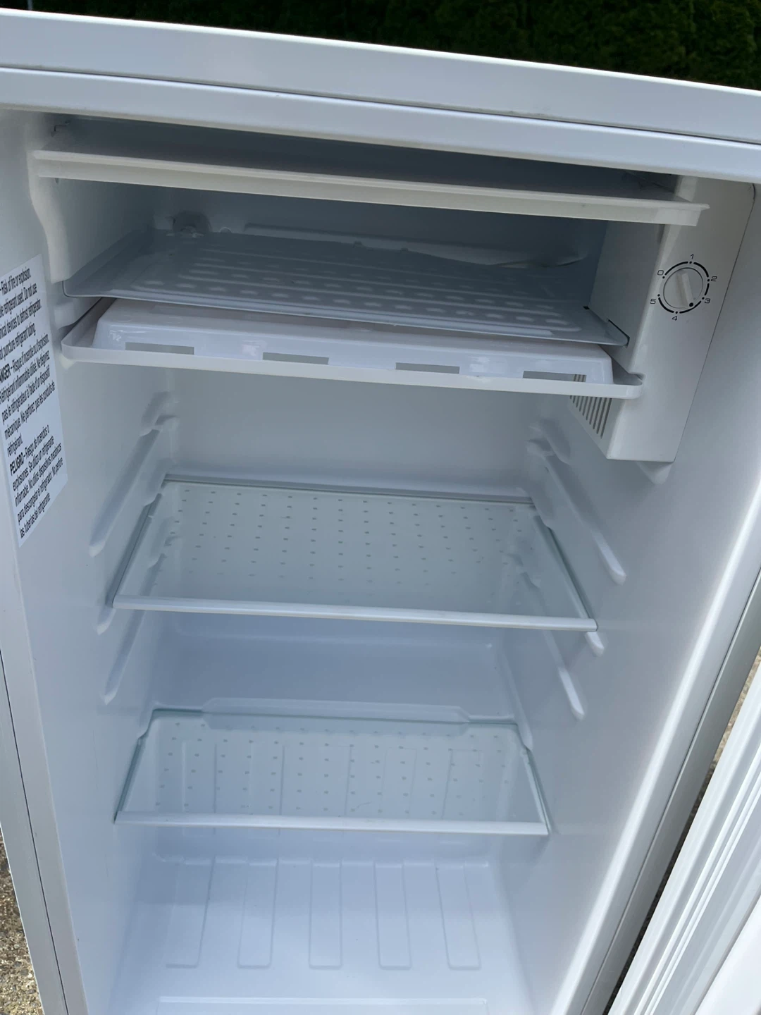 Danby Mini Fridge - photo 3