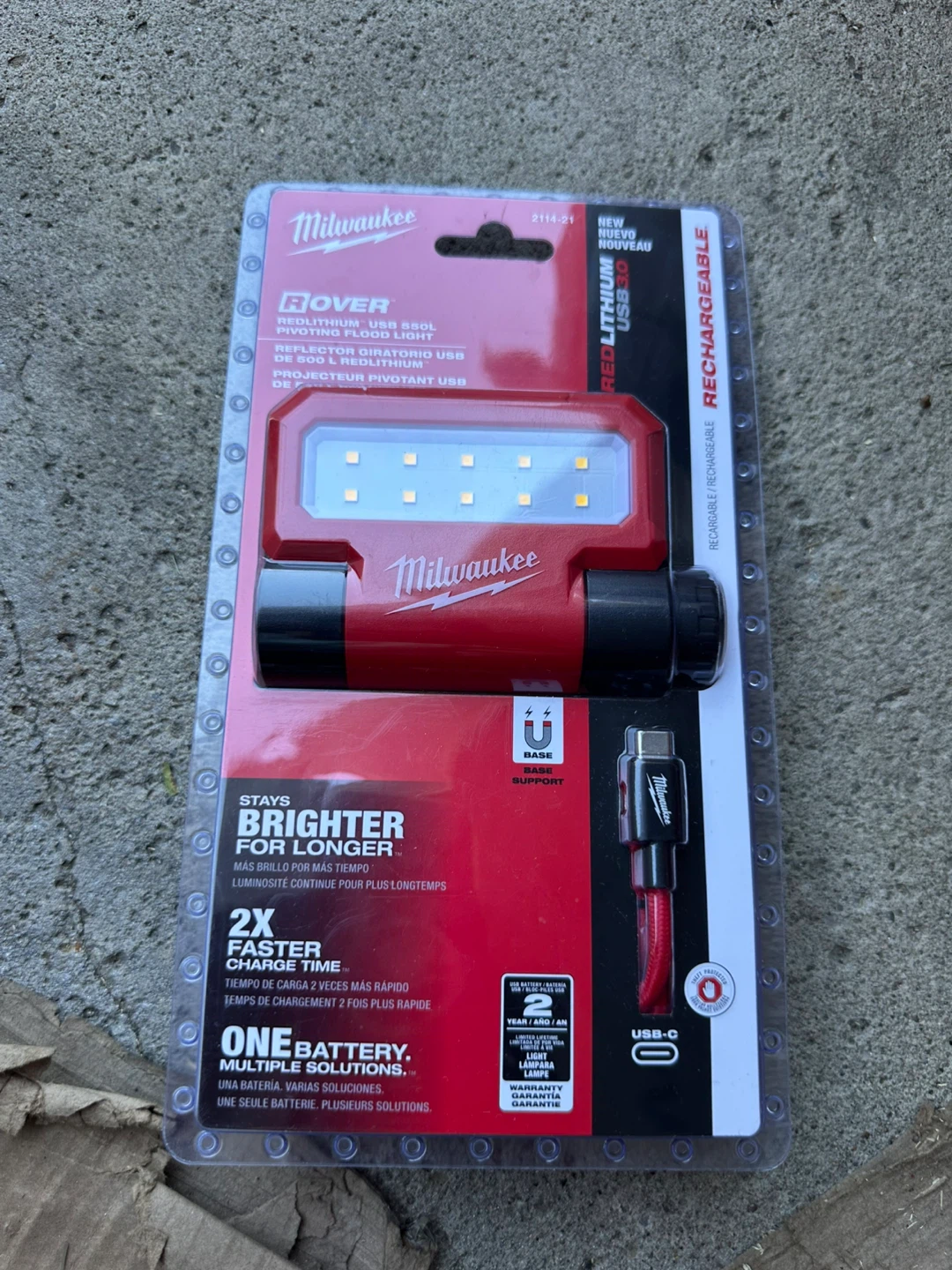 Milwaukee ROVER LED Work Light with USB Rechargeable Battery