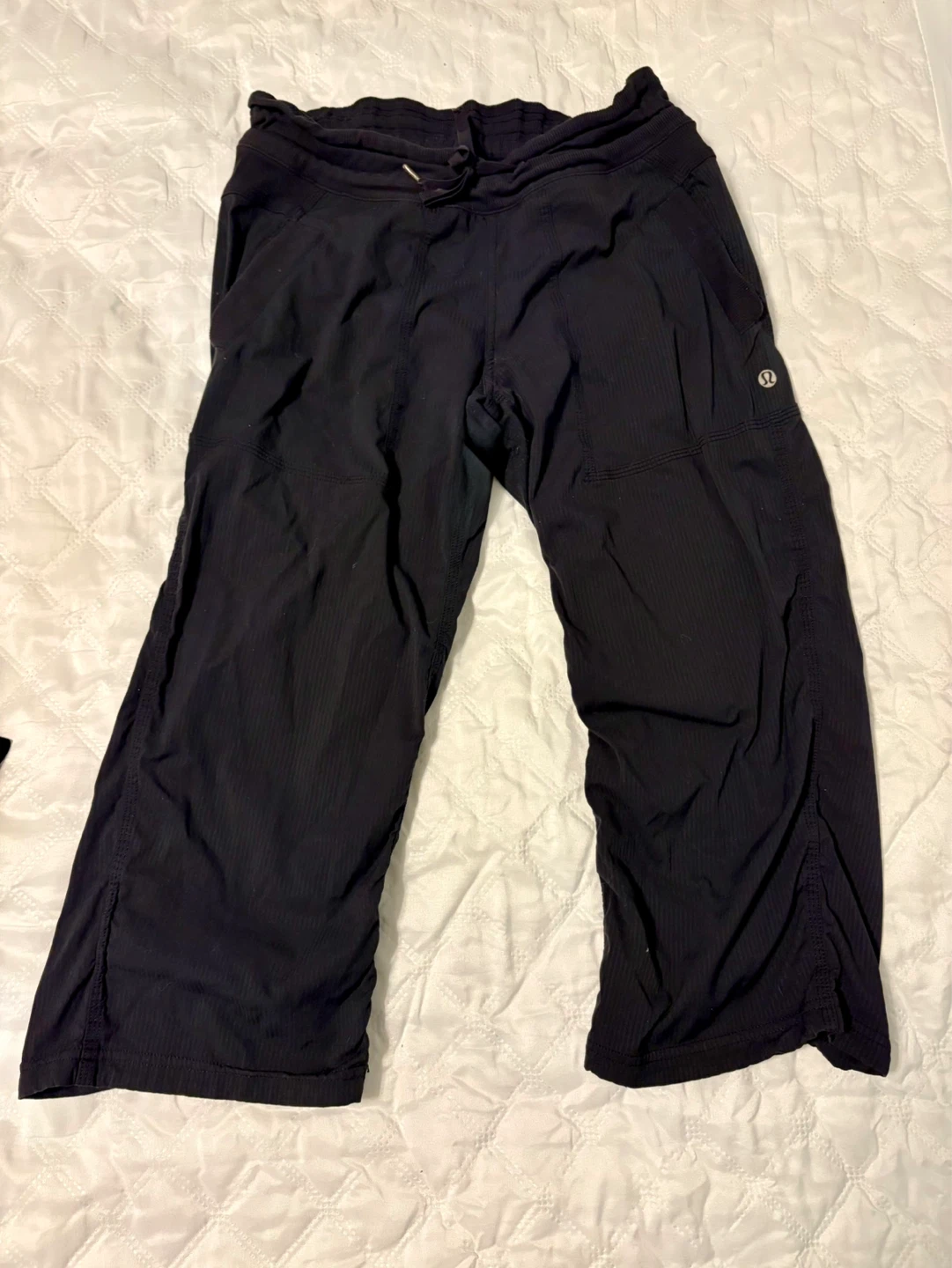 Lululemon Studio Crop Size 6