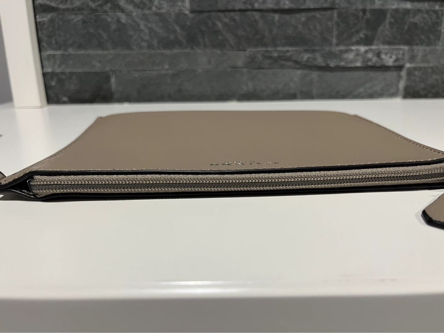 Guess Wristlet Clutch Bag - photo 4