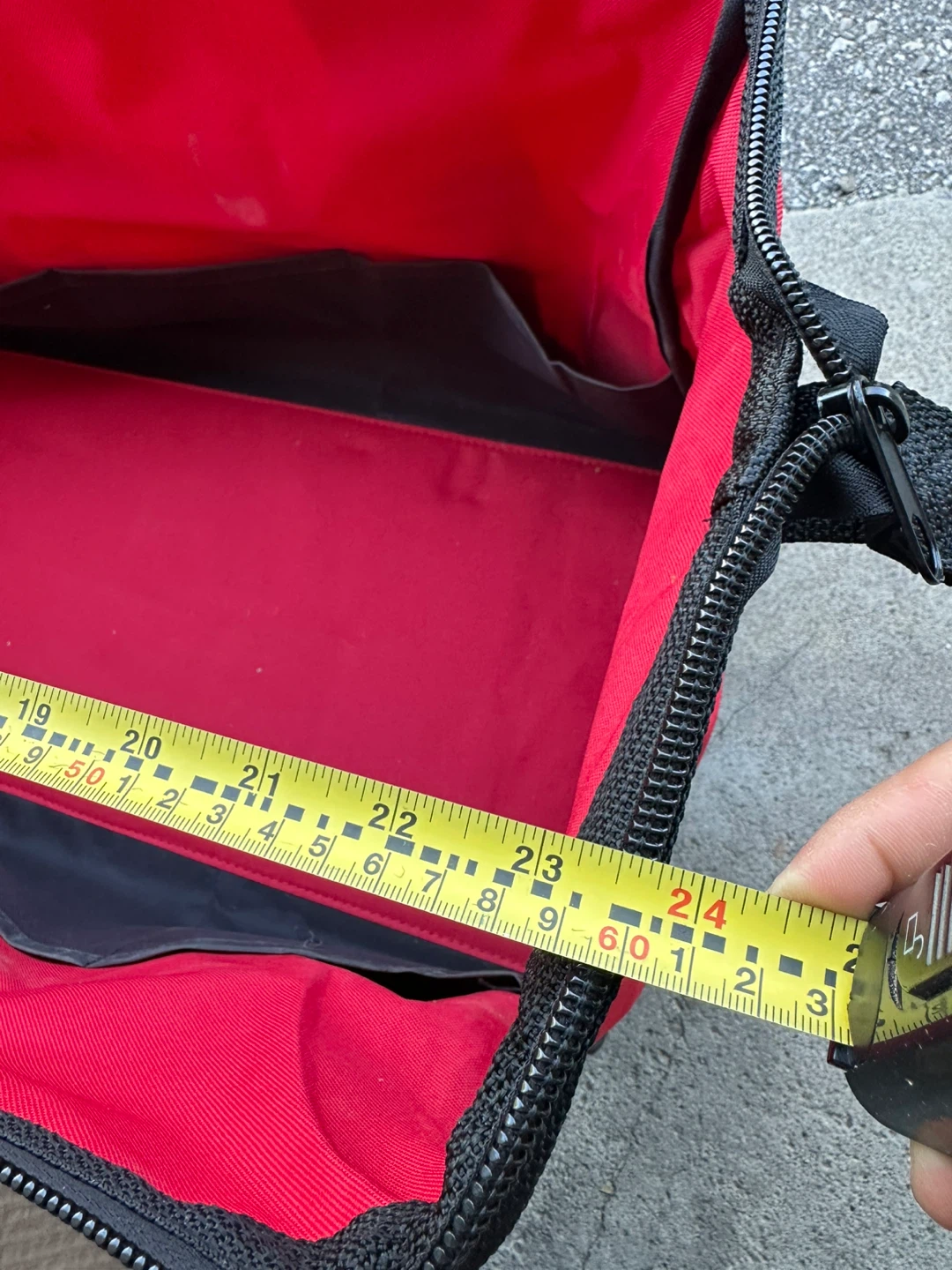 Milwaukee Red Tool Bag - photo 5