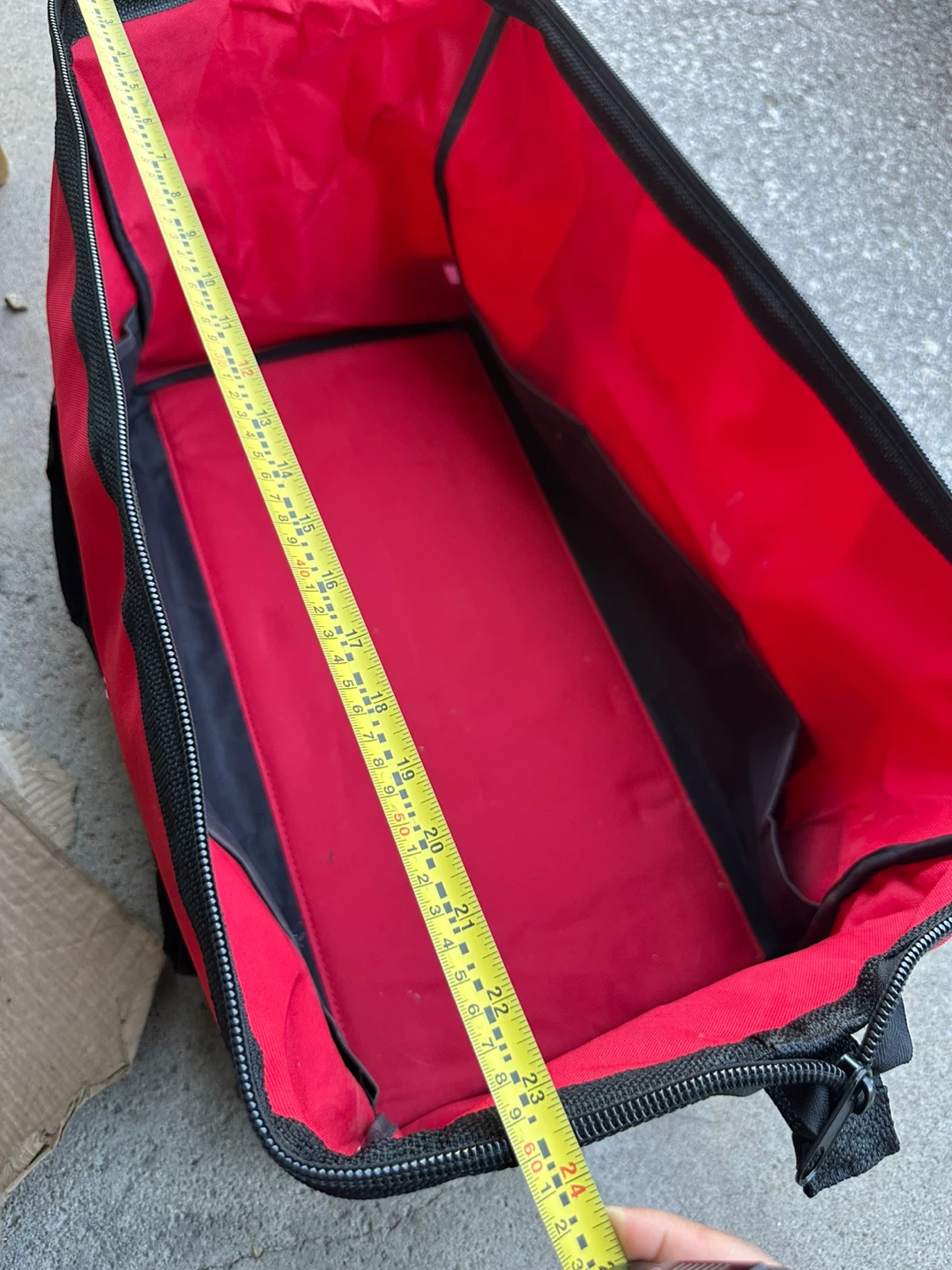 Milwaukee Red Tool Bag - photo 4