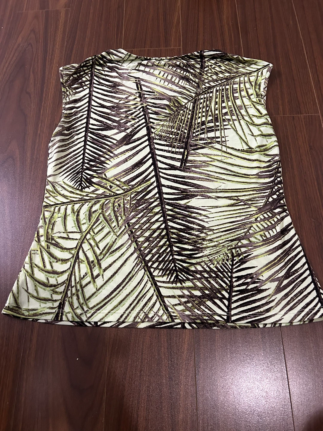 Sleeveless top with palm leaf print - photo 2