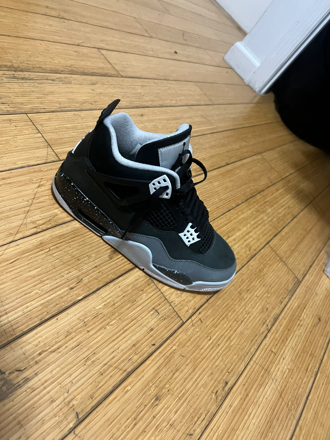 Jordan 4 Fear - photo 2