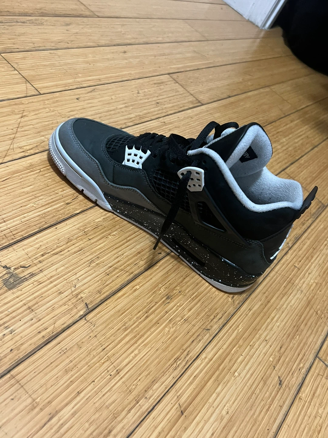 Jordan 4 Fear - photo 4