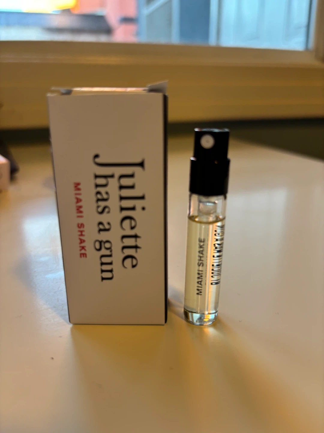 Assorted Designer Perfume Miniatures & Samples - photo 4