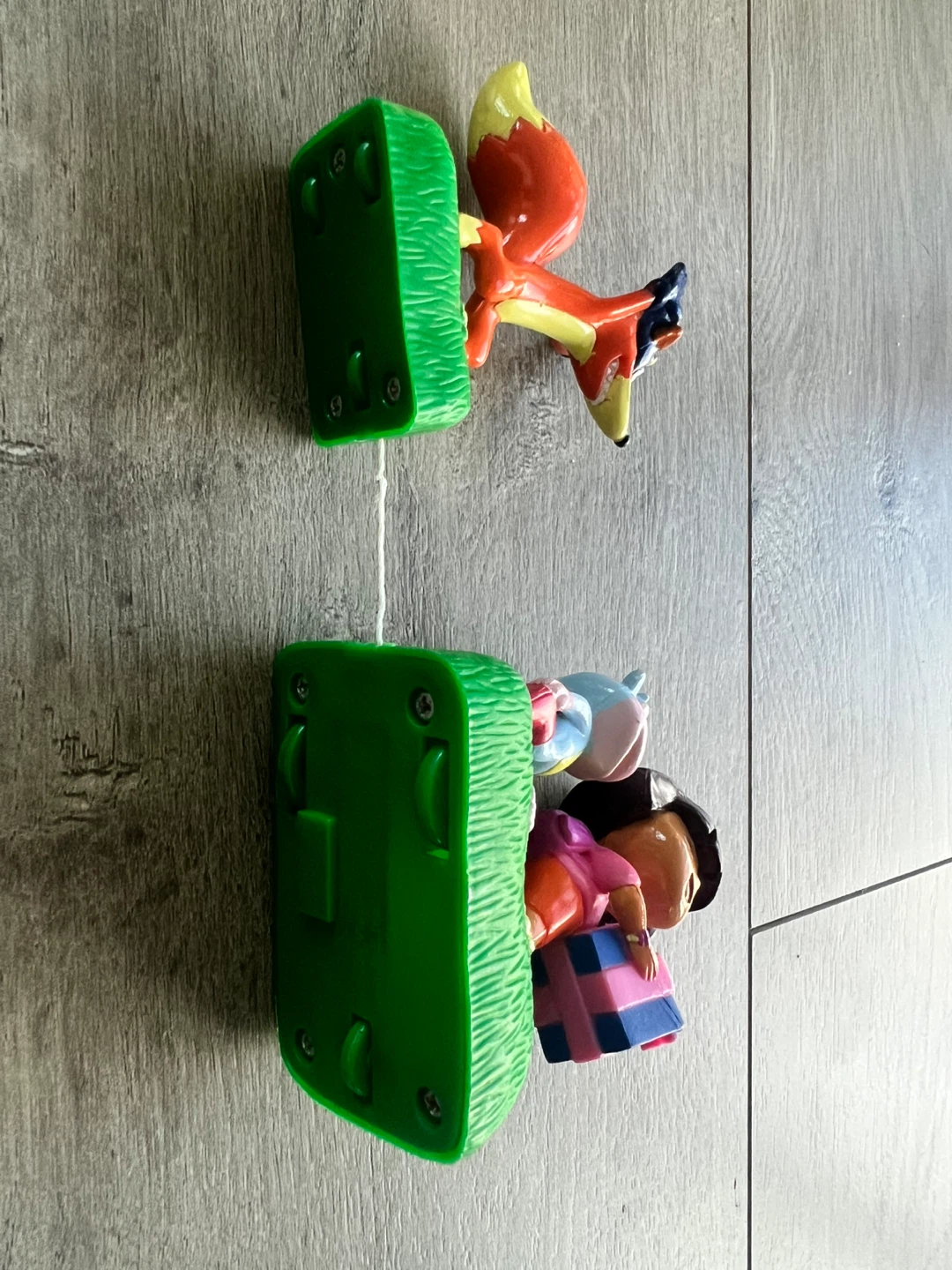 Dora the Explorer and Friends Pull Toy Cake topper - photo 4