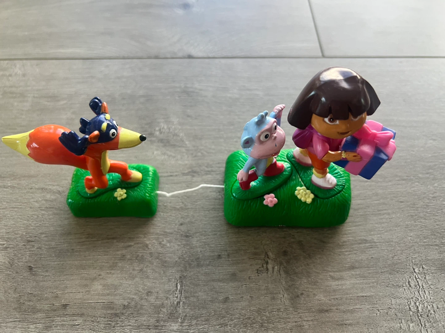 Dora the Explorer and Friends Pull Toy Cake topper