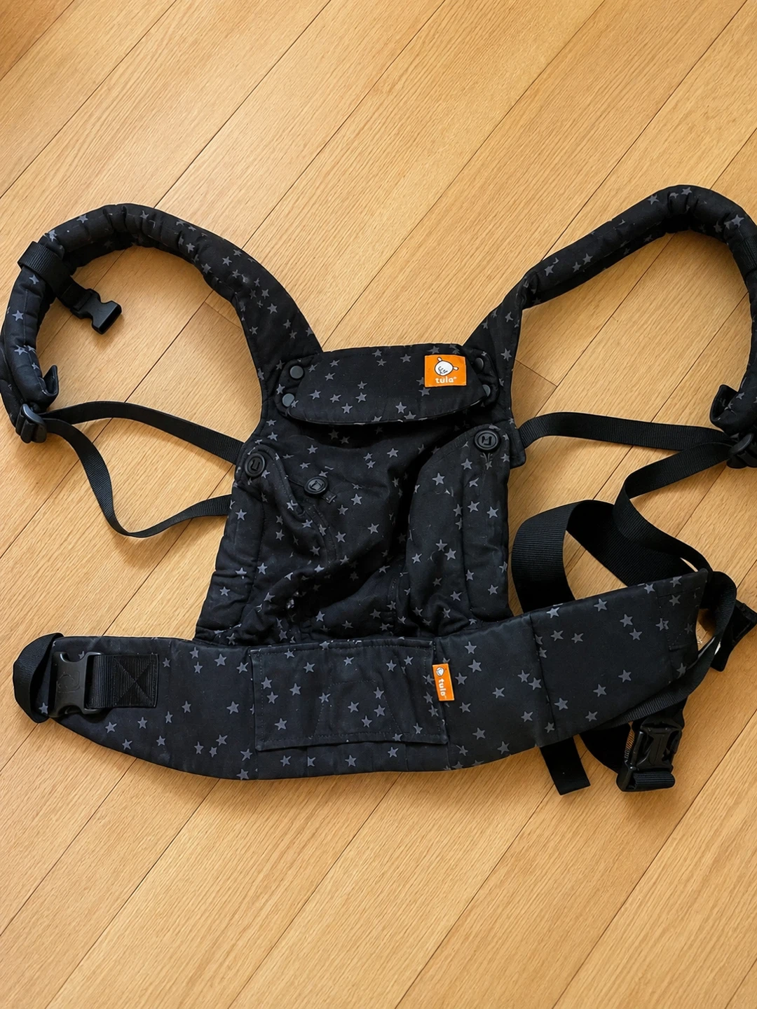 Tula Baby Carrier - Black with Grey Stars