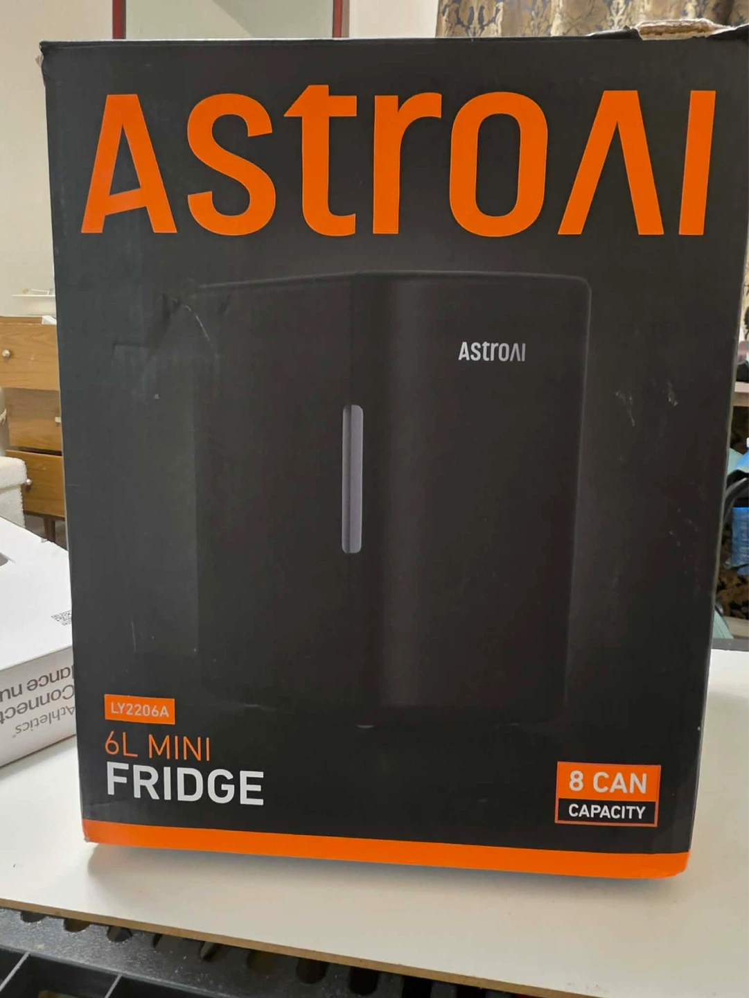 AstroAI 6L Mini Fridge - 8 Can Capacity