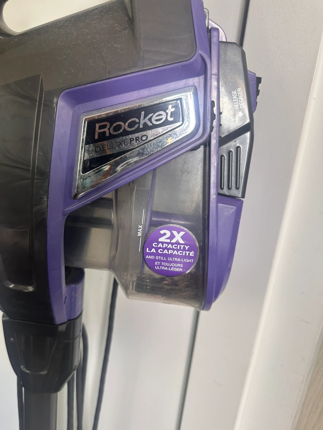 Shark Rocket Deluxe Pro Vacuum Cleaner - photo 3