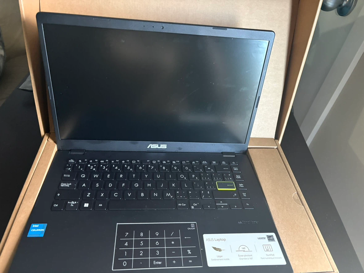 ASUS Laptop - photo 2