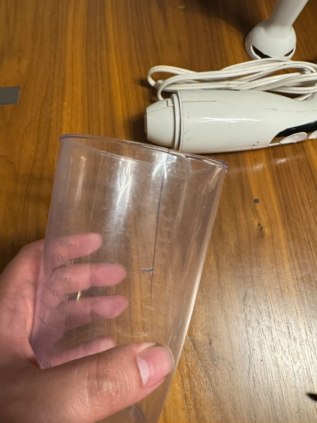 White Hand/Immersion Blender with Measuring Cup - photo 2