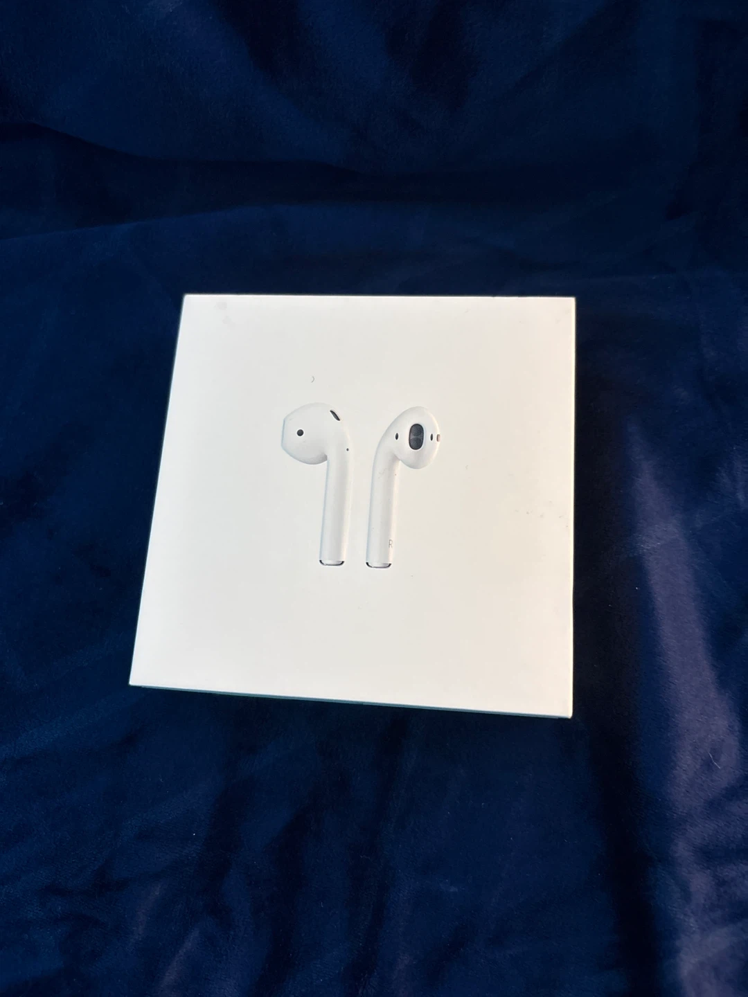Apple AirPods with Charging Case