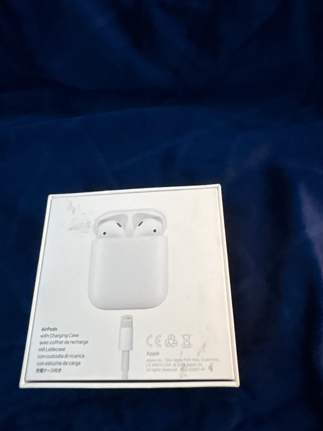 Apple AirPods with Charging Case - photo 2