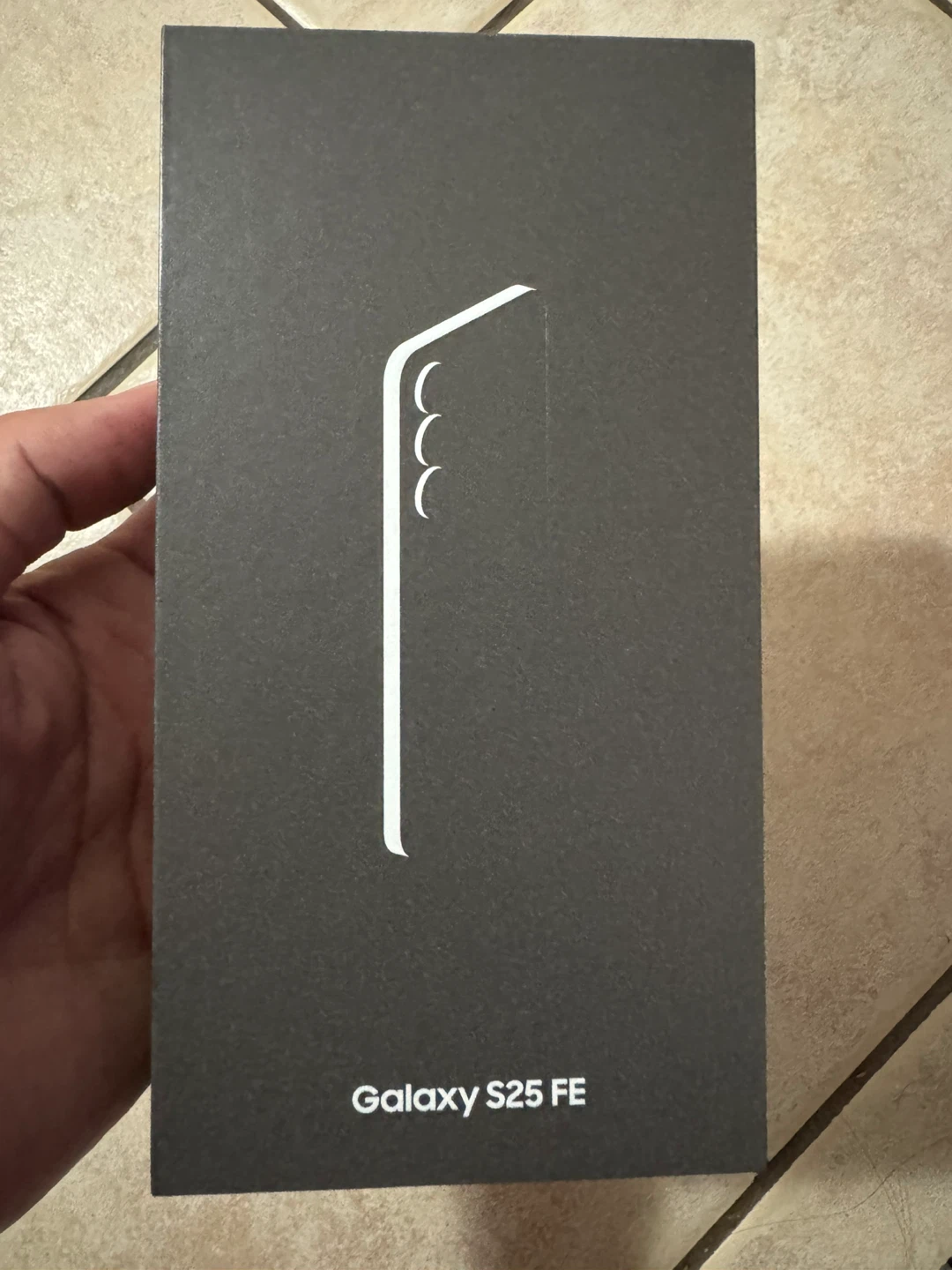 📱 Samsung Galaxy S25 FE 128GB – Brand New & Factory Sealed