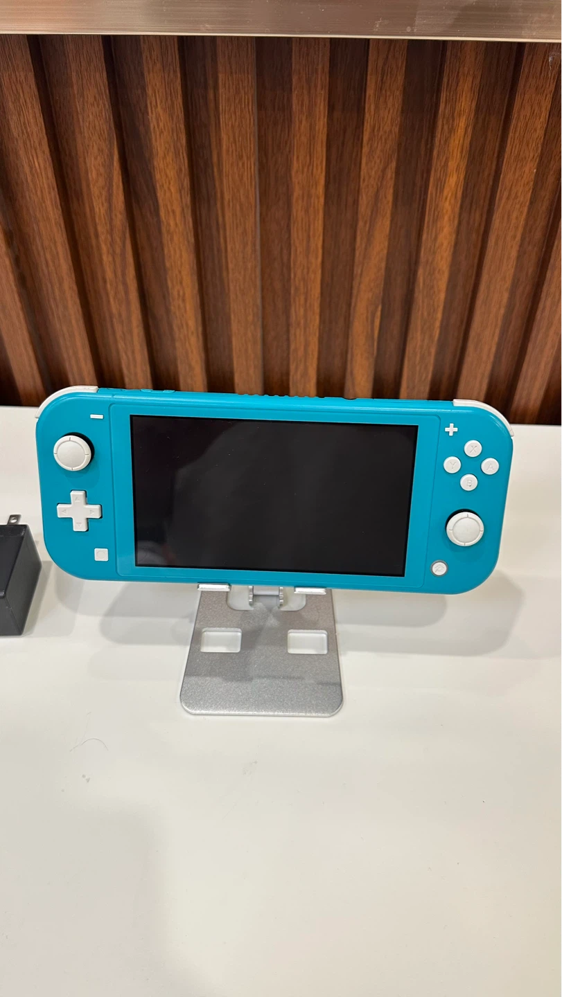 Nintendo Switch Lite Turquoise - Includes Charger