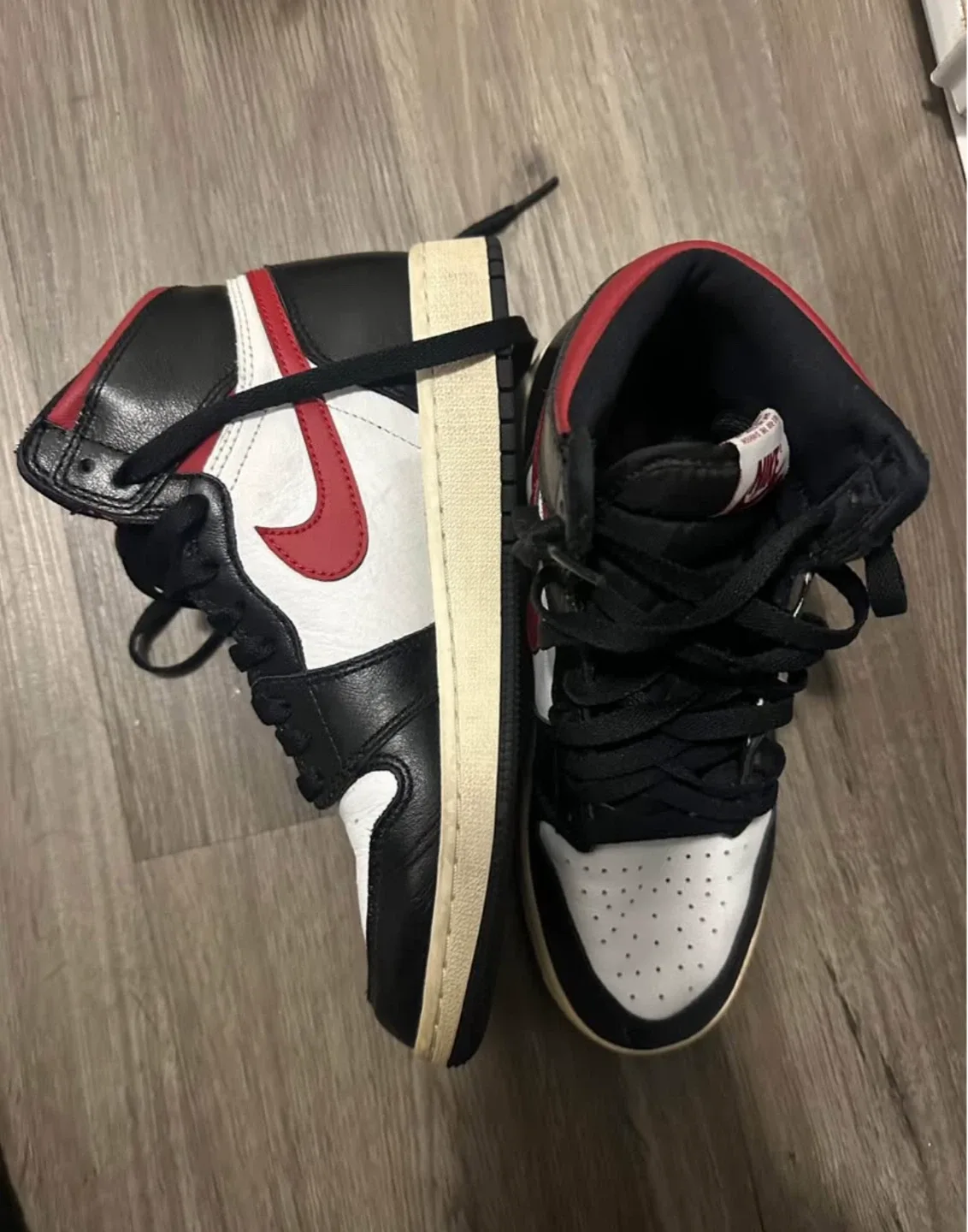 Air Jordan 1 "Chicago" Youth Sneakers - photo 4