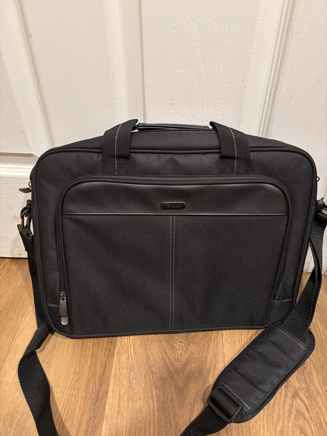 Targus Black Messenger Bag - photo 4