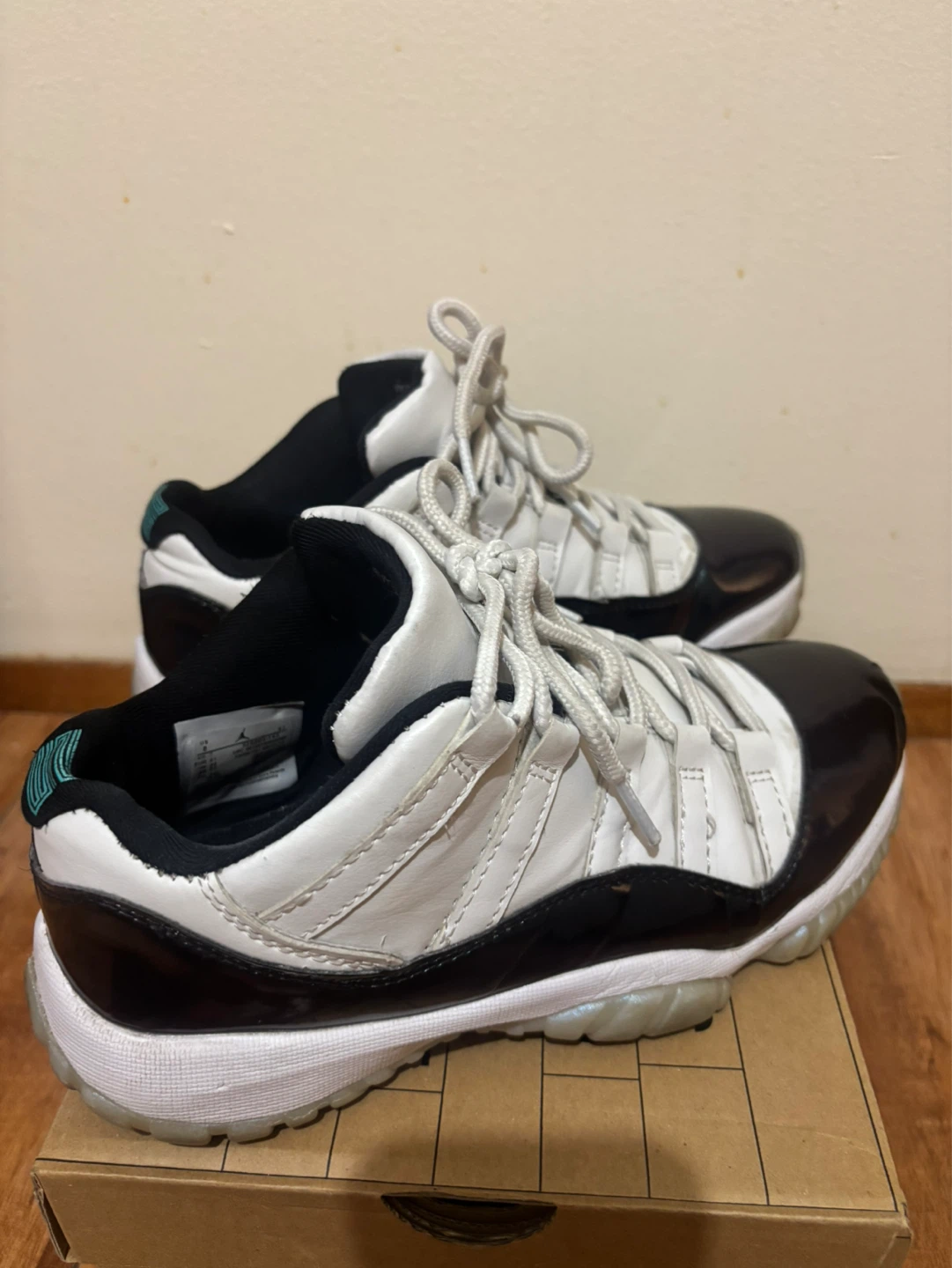 Nike Air Jordan 11 Retro Low