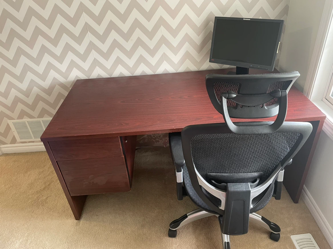 Cherry Wood Office Desk with Drawers - photo 3