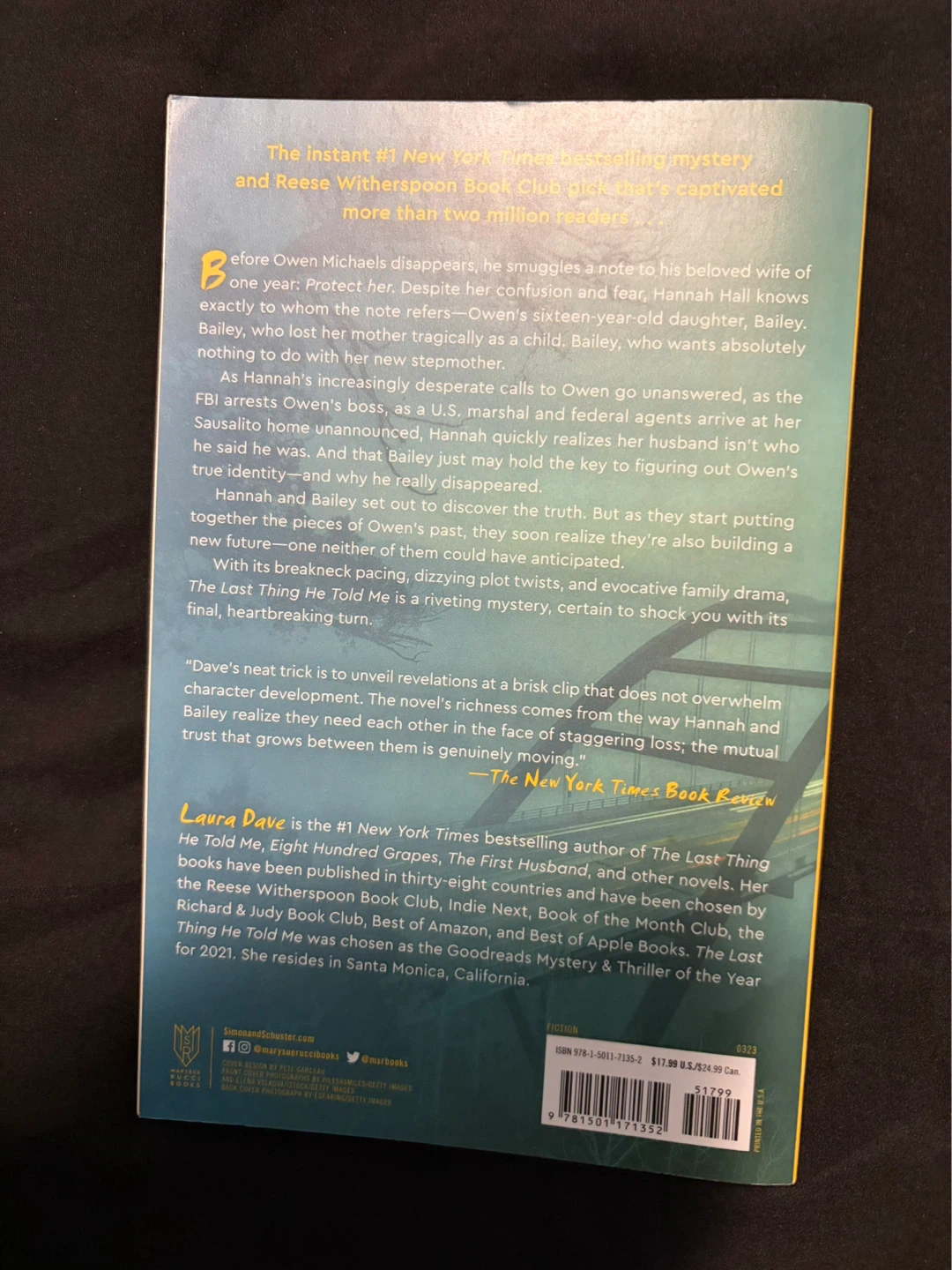 The Last Thing He Told Me by Laura Dave Novel - photo 2