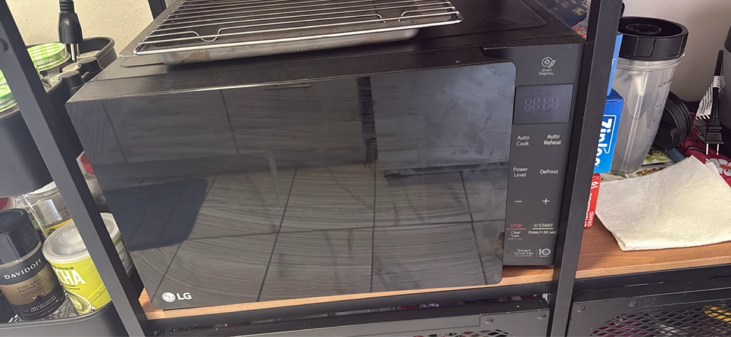 LG Smart Inverter Microwave Oven