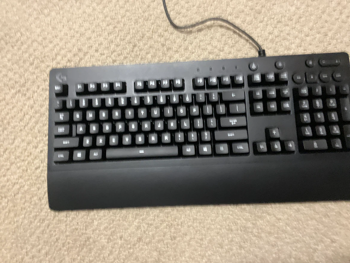 Logitech Gaming Keyboard and Mouse Combo - photo 3