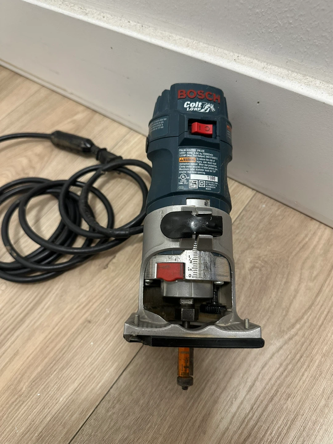 BOSCH Colt 1.0 HP Palm Router PR20EVS