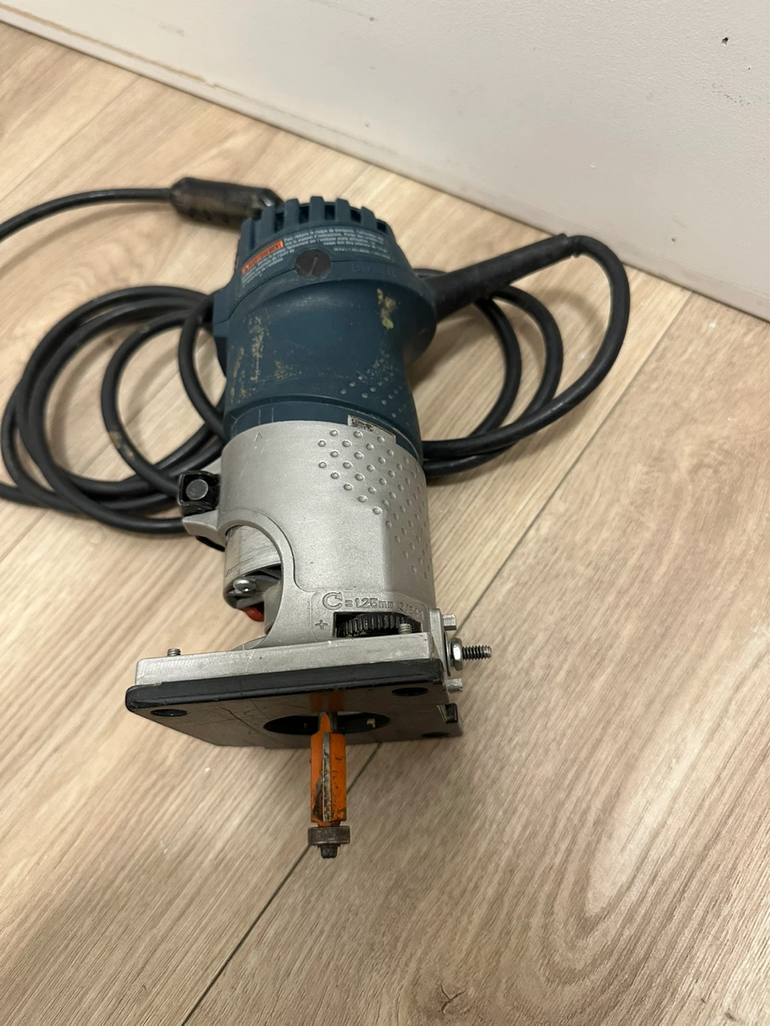 BOSCH Colt 1.0 HP Palm Router PR20EVS - photo 3