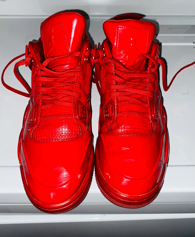Air Jordan 4 Red