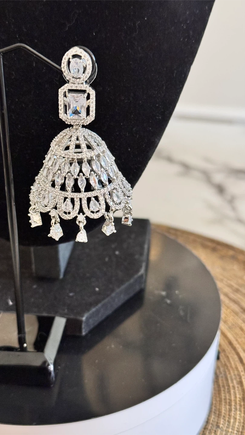 AD Bridal Necklace Set with Earrings and Tikka - photo 5