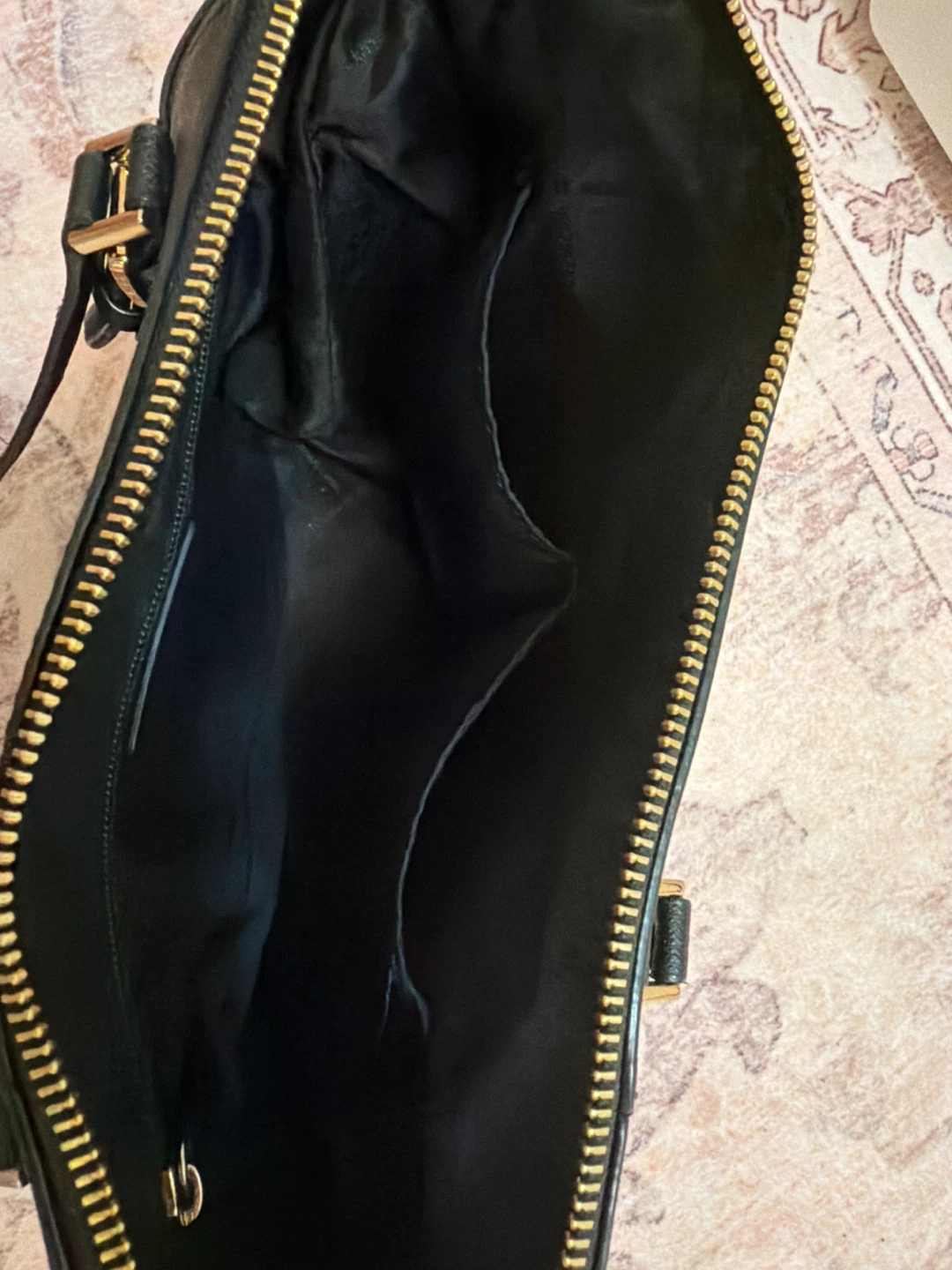 Michael Kors Black Tote Bag - photo 5