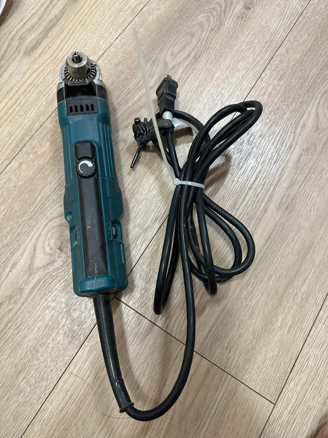 Makita DA3010F 3/8" Right Angle Drill - photo 2