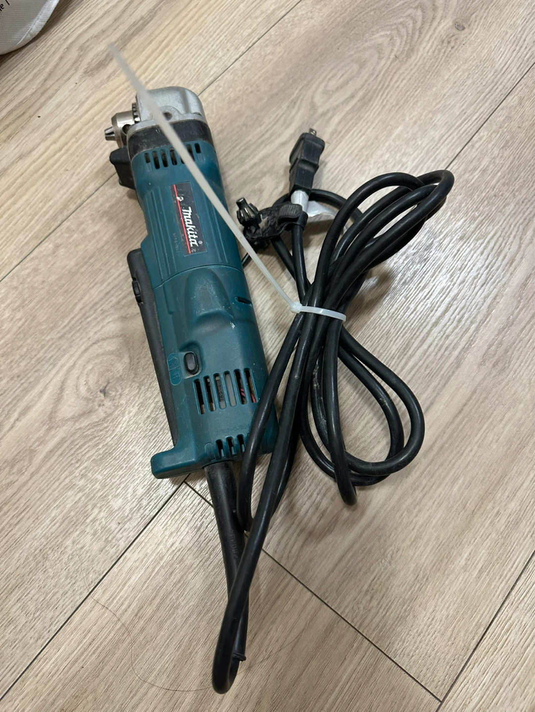 Makita DA3010F 3/8" Right Angle Drill - photo 3