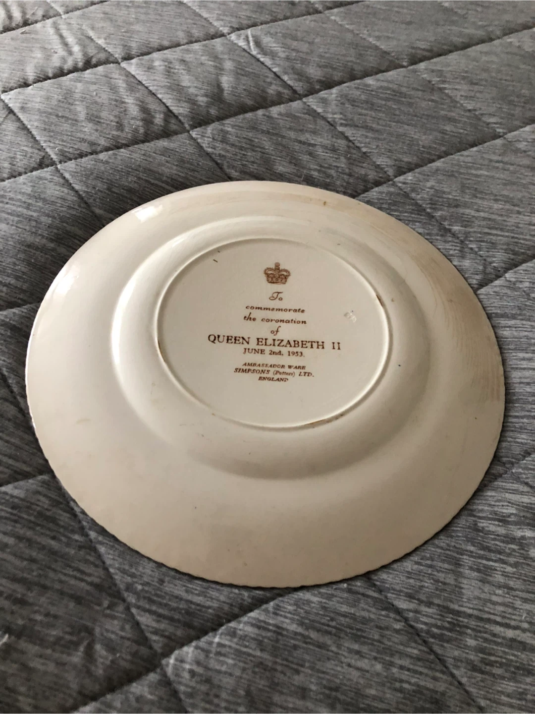 Queen Elizabeth II Coronation Commemorative Plate - photo 2