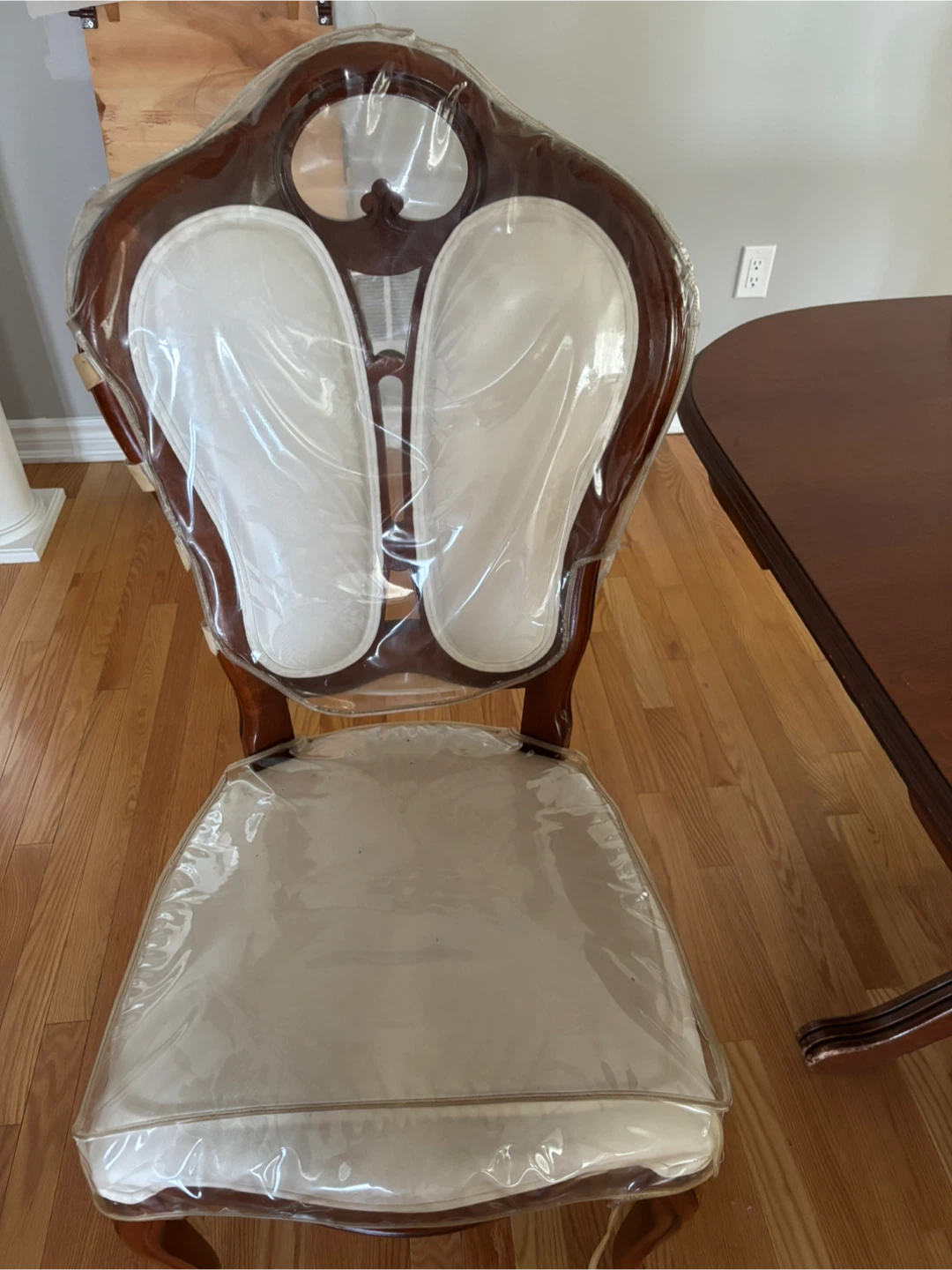 Solid Wood Dining Table with Extension + 6 Chairs - photo 4