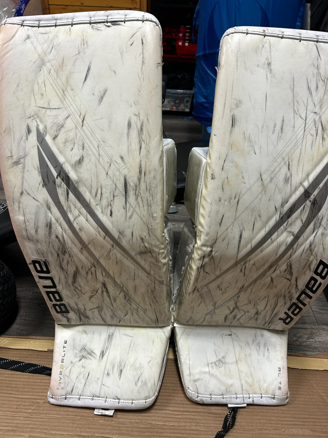 Bauer Hyperlite2 Goalie Leg Pads