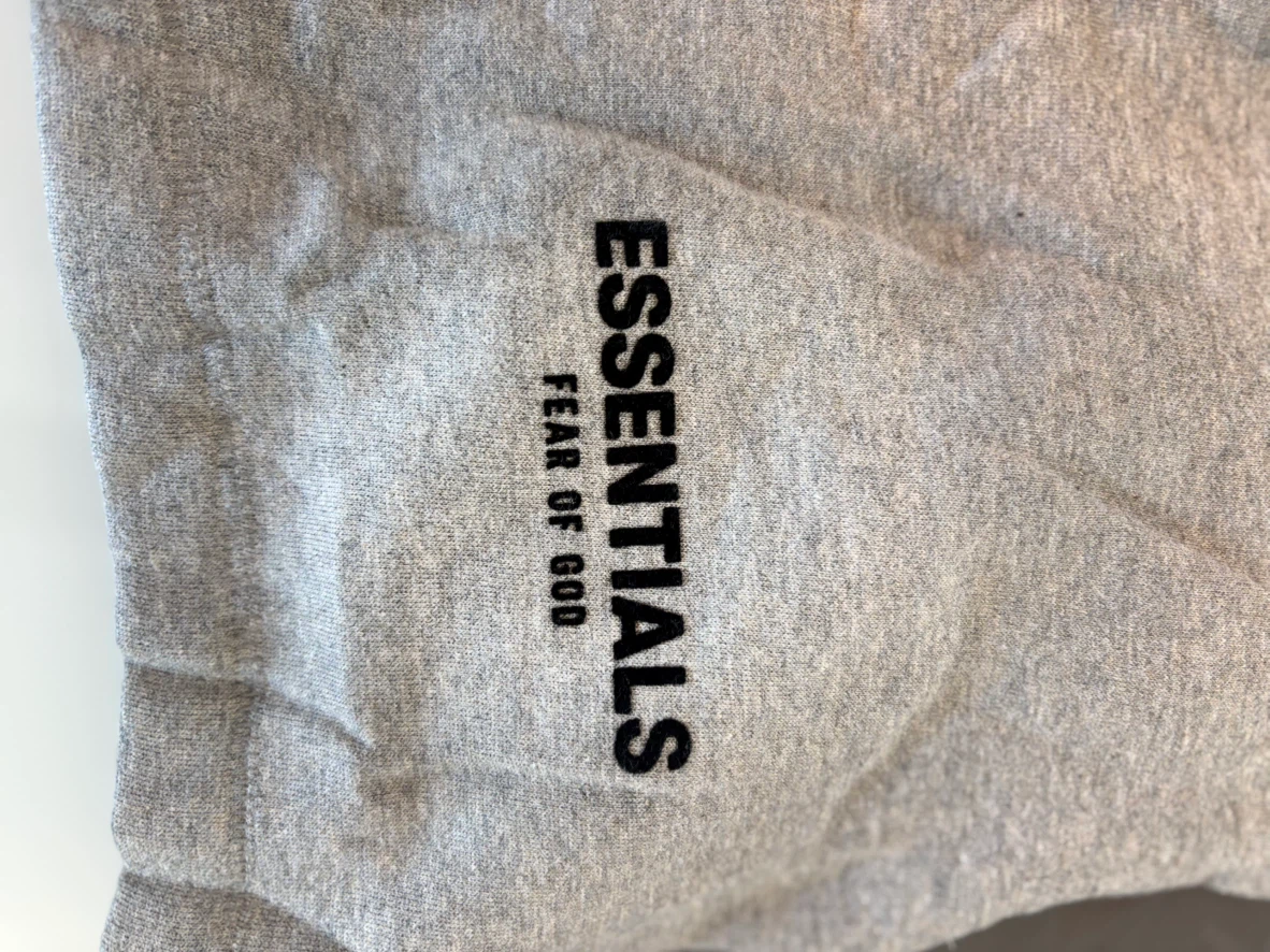 Essentials shorts - photo 4