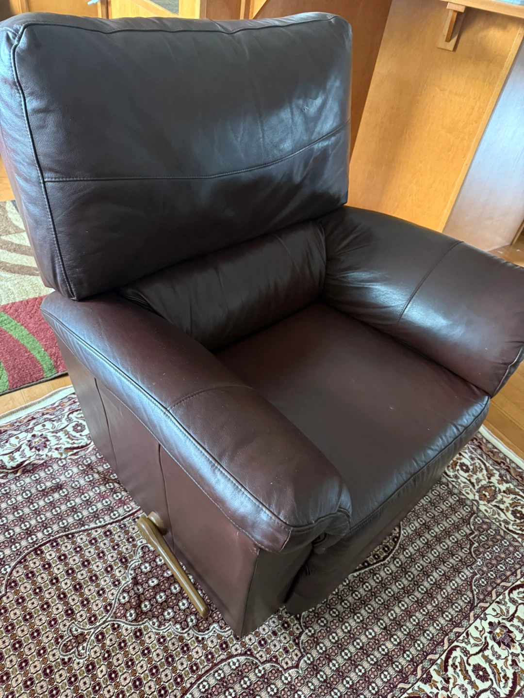 Brown Leather Recliner Chair lazyboy swivel rocker recliner