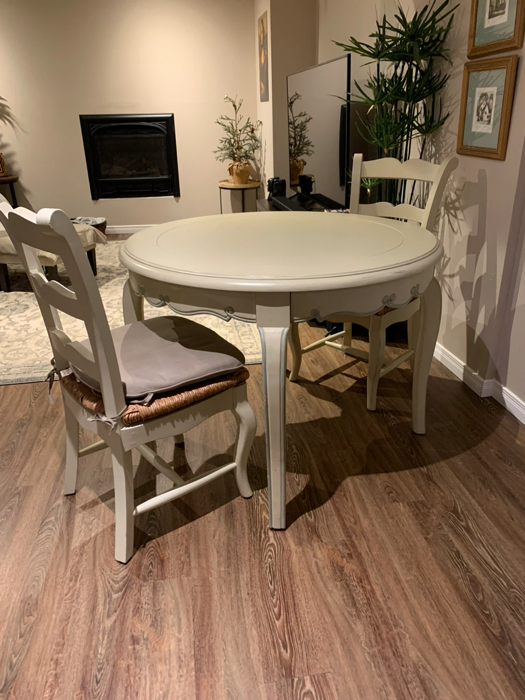 Vintage Refurbished Solid Wood table and two chairs Set - photo 4