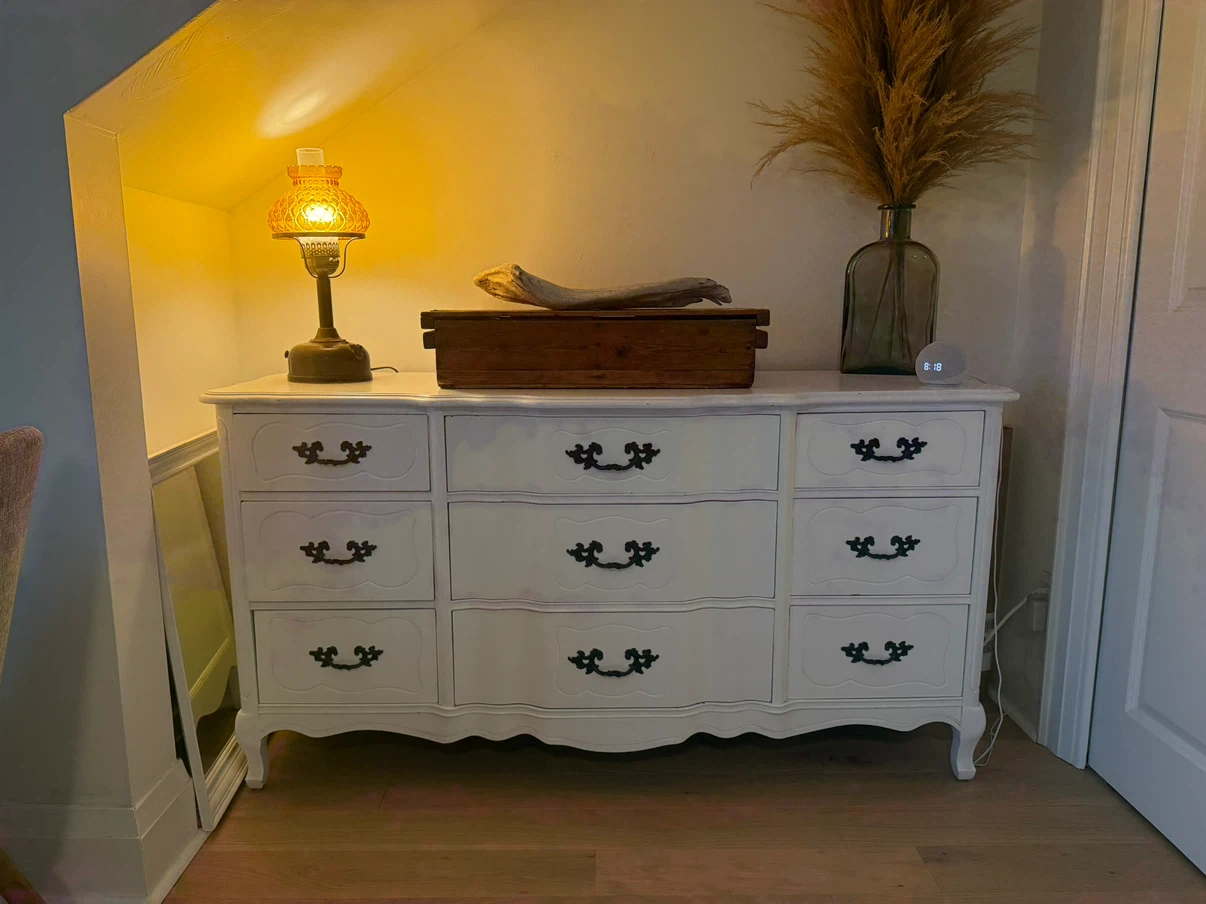 White French Provincial Dresser - photo 2