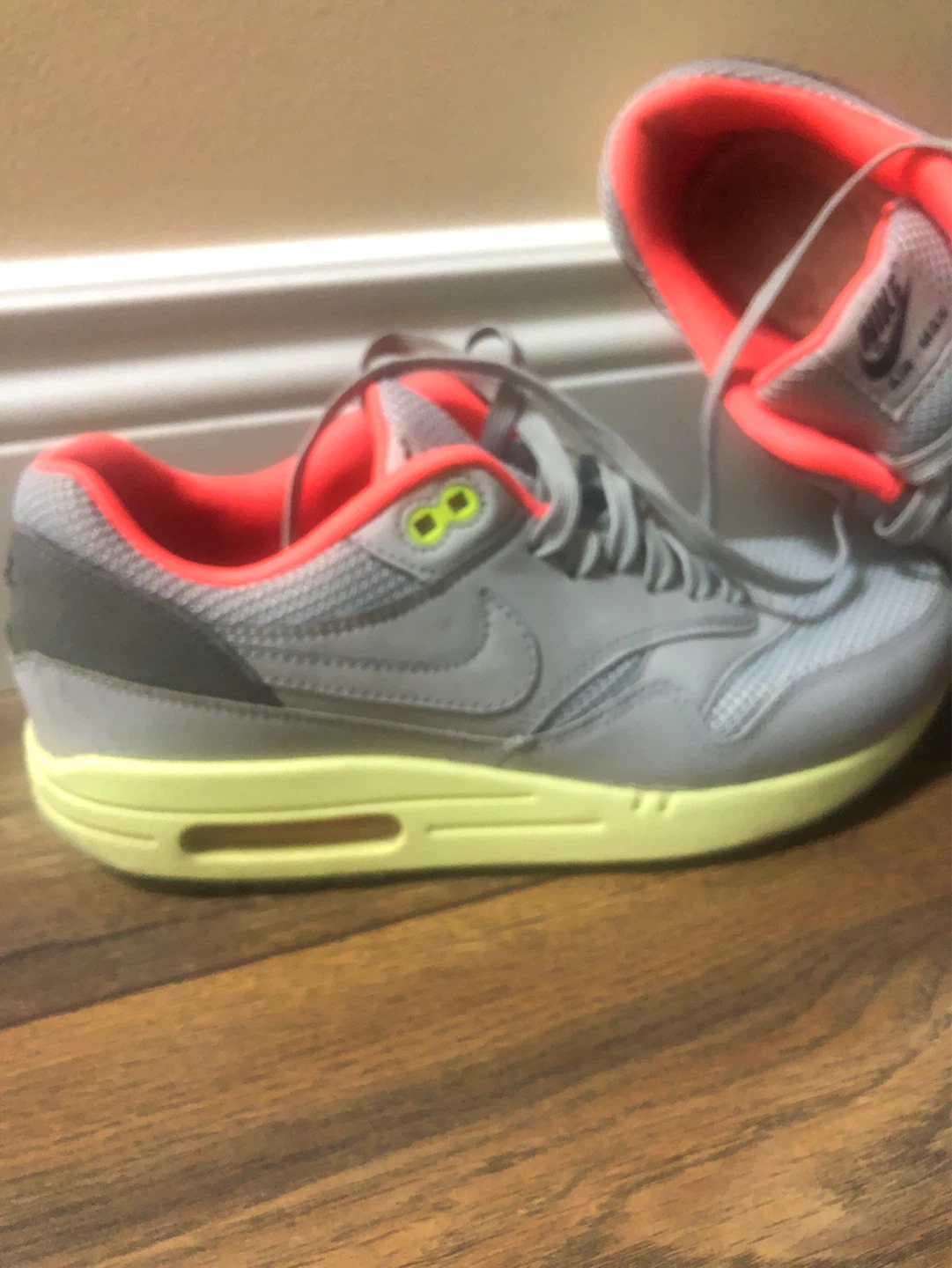 AIR-MAX NIKE , size 9