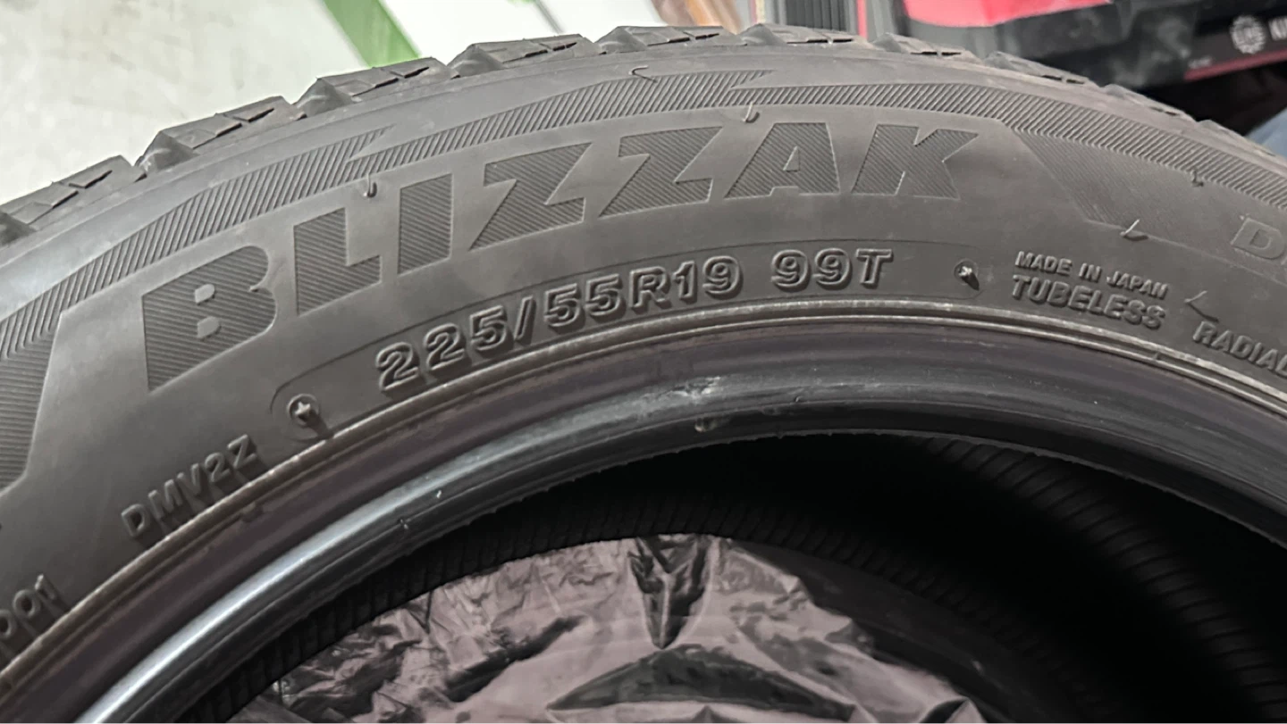 Bridgestone Blizzak Winter Tires 225/55R19 99T